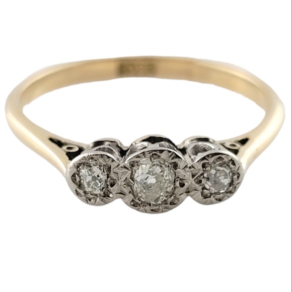 Vintage 18K Yellow Gold Diamond Ring Size 7.25 #15894